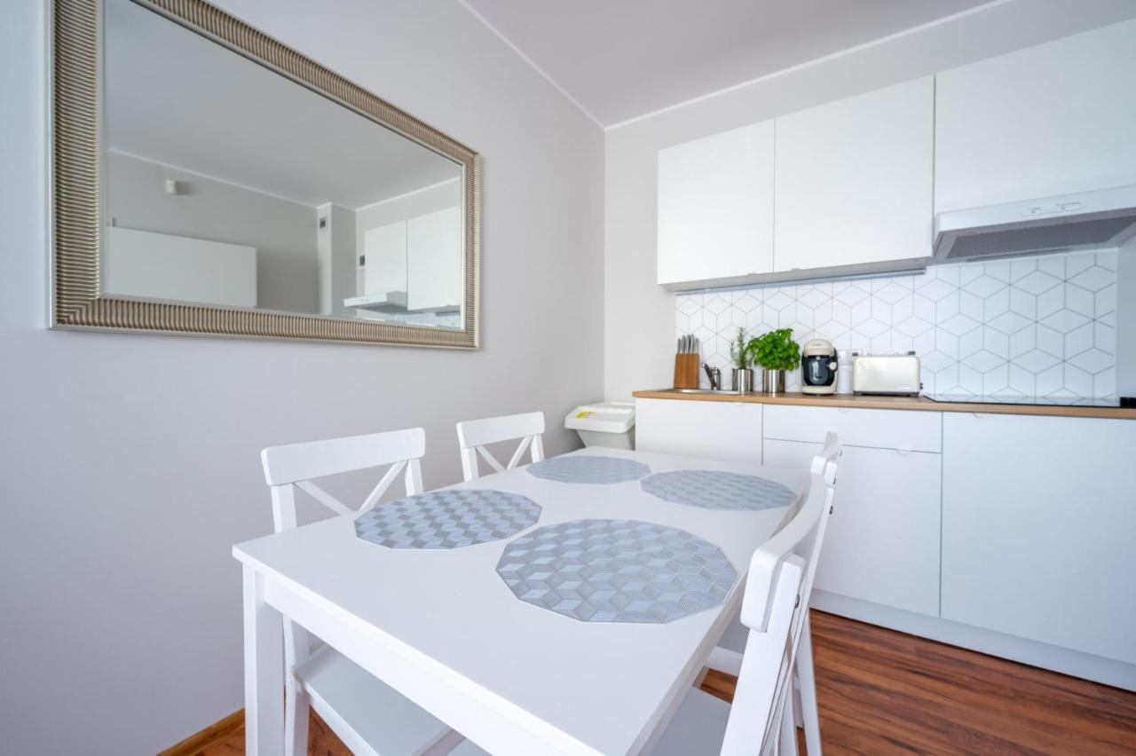Seaesta Darlowo - Komfortowe Pokoje I Apartamenty Екстер'єр фото